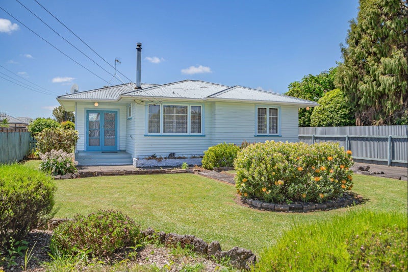 44 Kings Drive, Levin, Levin - Carousel 1