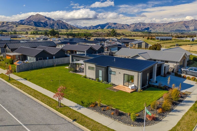 20 Pounamu Avenue, Albert Town, Wanaka - Carousel 2