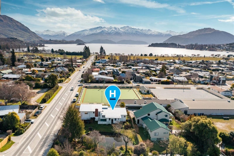 84 Mcdougall Street, Wanaka - Carousel 1