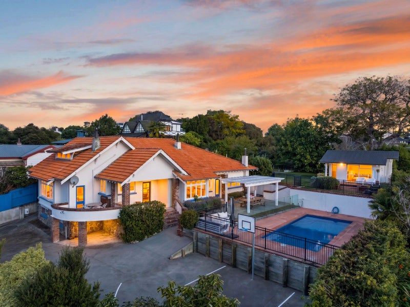 60 Milton Road, Bluff Hill, Napier, Hawke's Bay - Carousel 1