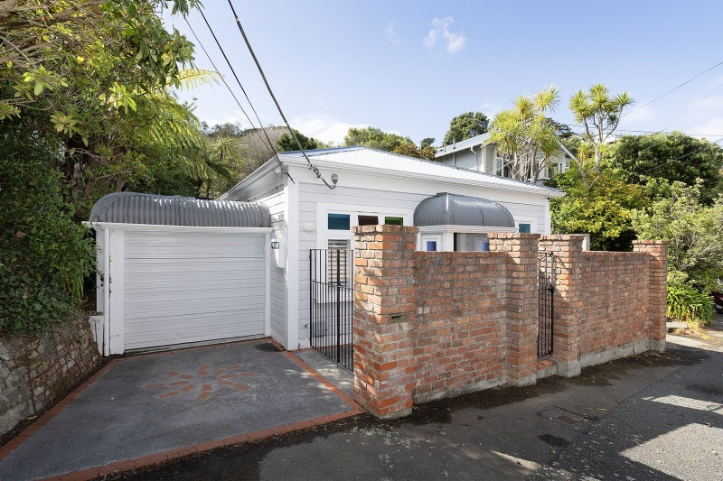 55 Mckinley Crescent, Brooklyn, Wellington - Carousel 1