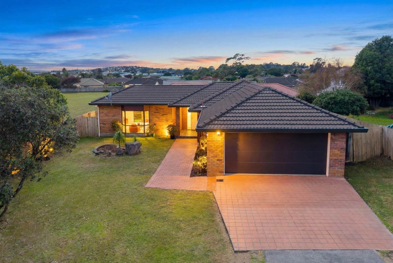 172 Burswood Drive, Burswood, Manukau City, Auckland - Carousel 1