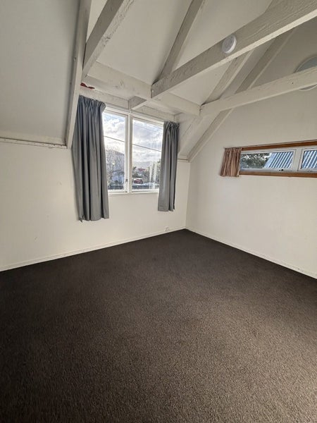 10/120 RANDWICK RD, MOERA, LOWER HUTT - Carousel 14