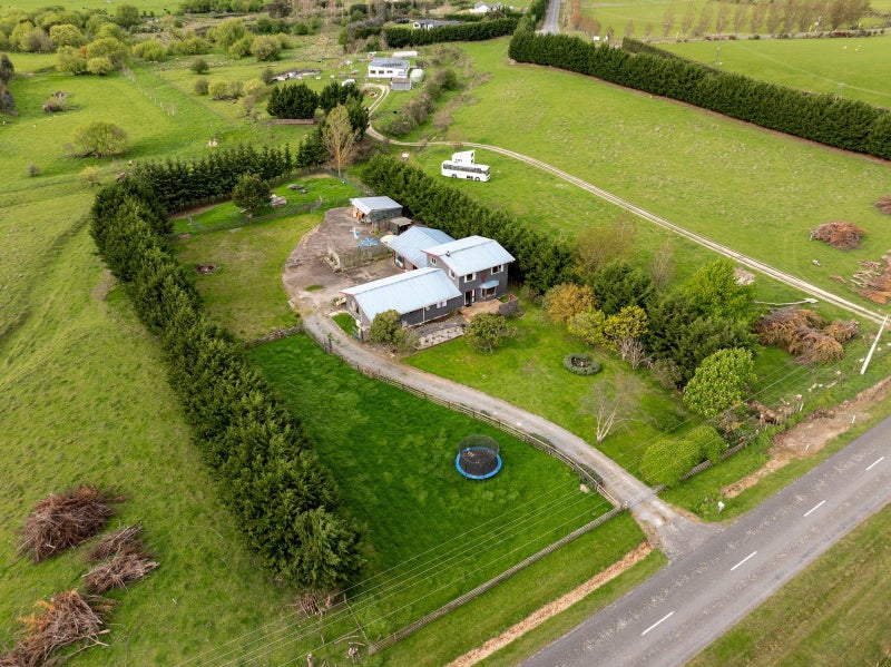 767 Gladstone Road, Gladstone - Carousel 1