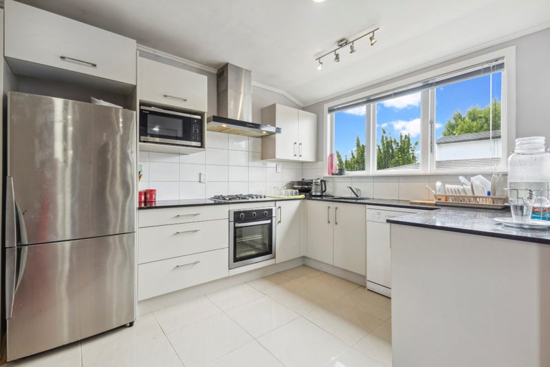 83 Buckland Road, Mangere East, Auckland - Carousel 1