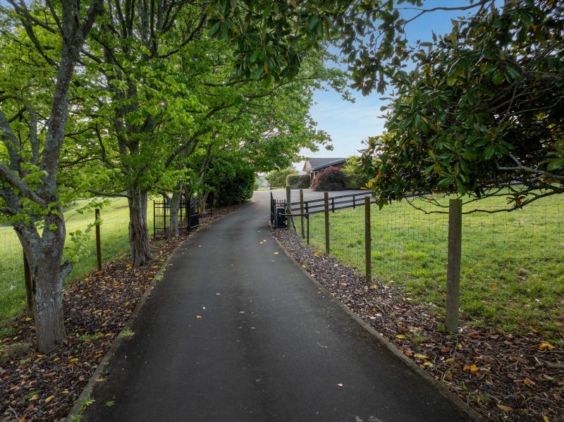 229 Brymer Road, Baverstock, Hamilton - Carousel 2