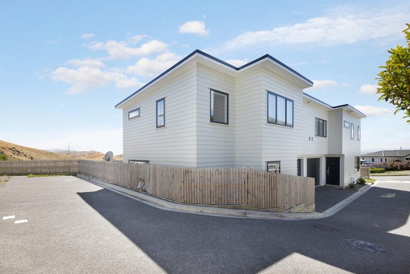2/29 Comber Place, Johnsonville, Wellington - Carousel 1