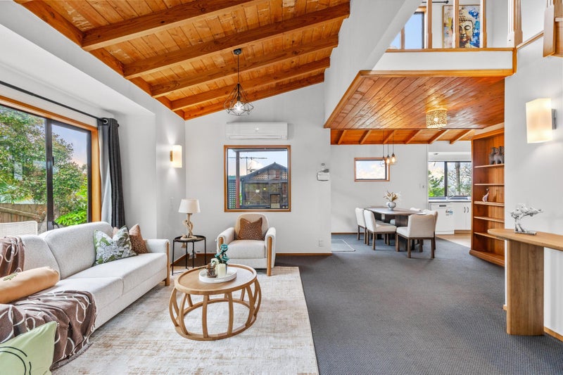 1/86 Waimumu Rd, Massey, Waitakere - Carousel 1