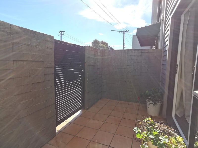 329A Onehunga Mall, Onehunga, Auckland - Carousel 2