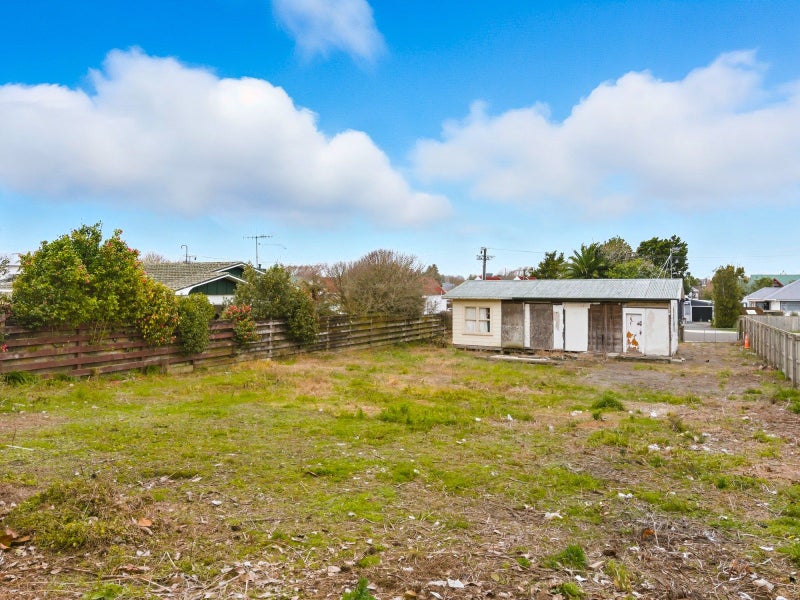 8 Montgomery Street, Levin, Levin - Carousel 13