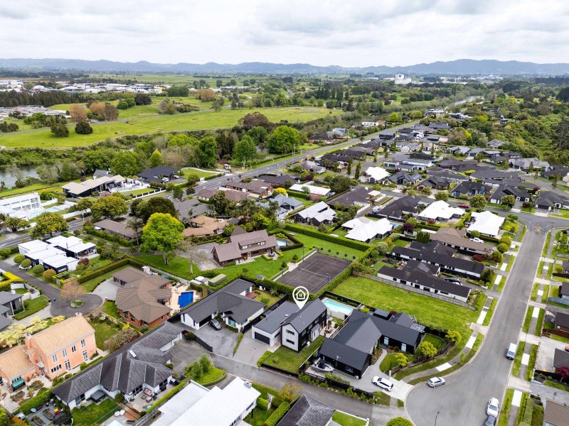 14 Bree Place, Flagstaff, Hamilton - Carousel 2