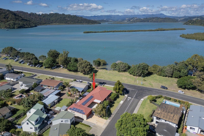 79 Robinson Road, Whitianga - Carousel 2