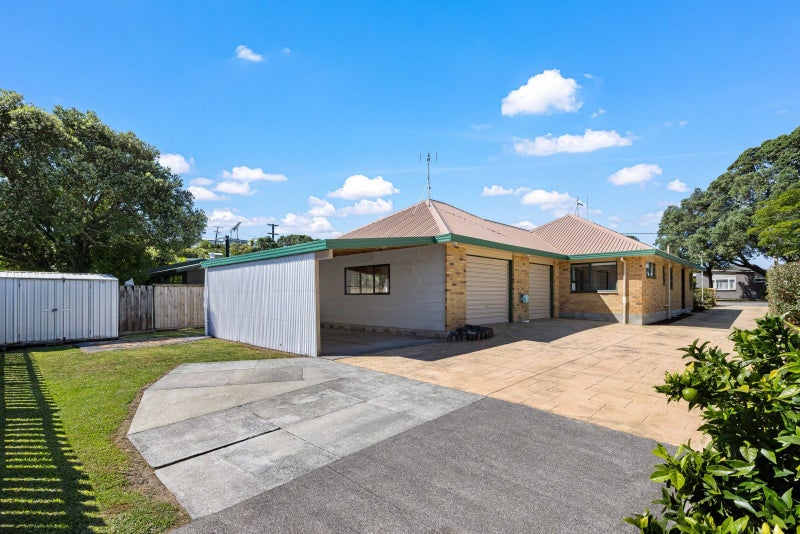 14 Laurie Street, Red Beach, Rodney, Auckland - Carousel 1