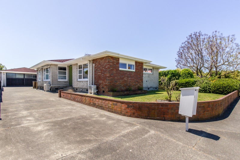 15 Wyatt Avenue, Onekawa, Napier - Carousel 2