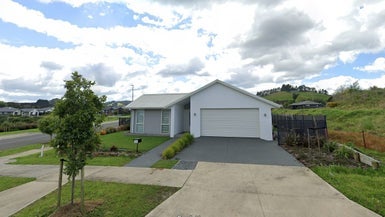 16 Maree Avenue, Whangarei - Carousel 1
