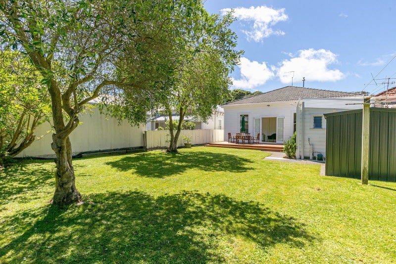 54 Kilbirnie Crescent, Kilbirnie, Wellington - Carousel 2