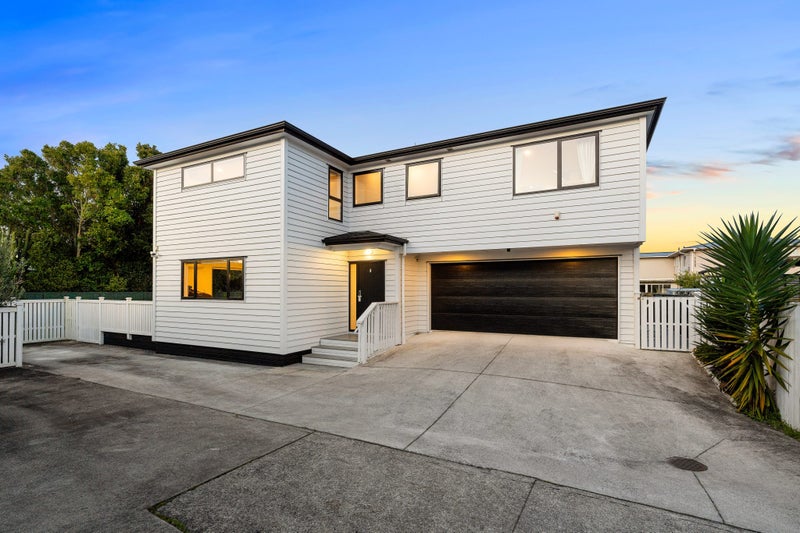 4A Totara Road, Te Atatu Peninsula, Auckland - Carousel 1