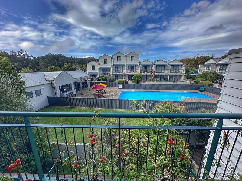 29/5 Carolina Place, Albany, Auckland - Carousel 2