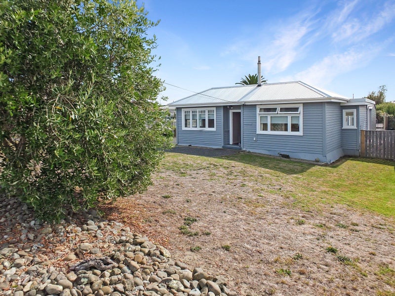 15 Roore Street, Foxton Beach, Foxton - Carousel 2