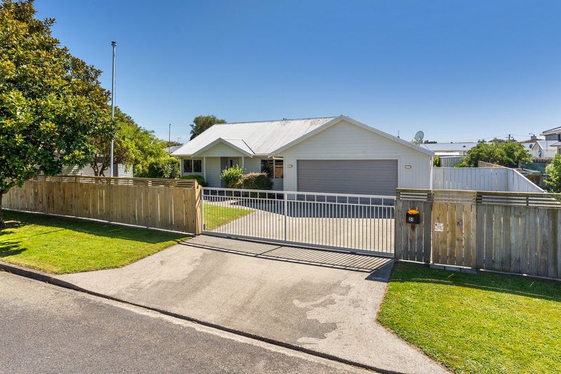 51 Matene Street, Otaki - Carousel 1