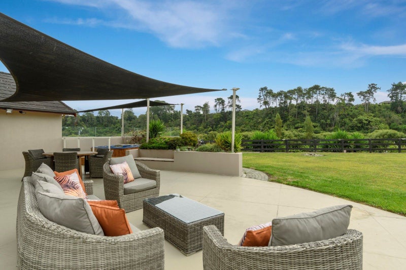 19 Waioroi Place, Tauranga - Carousel 1