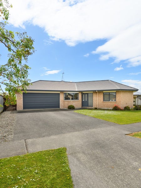 5 Daniel Place, Kelvin Grove, Palmerston North - Carousel 25