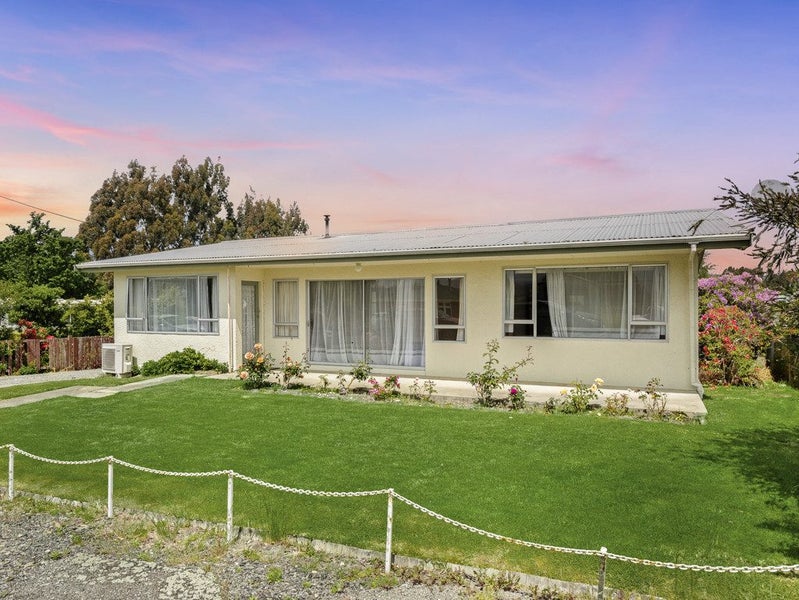 120 District Road, Palmerston - Carousel 1
