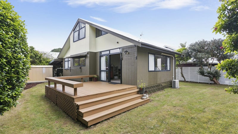 9/25A BEACH RD, Te Atatu Peninsula, Waitakere - Carousel 1