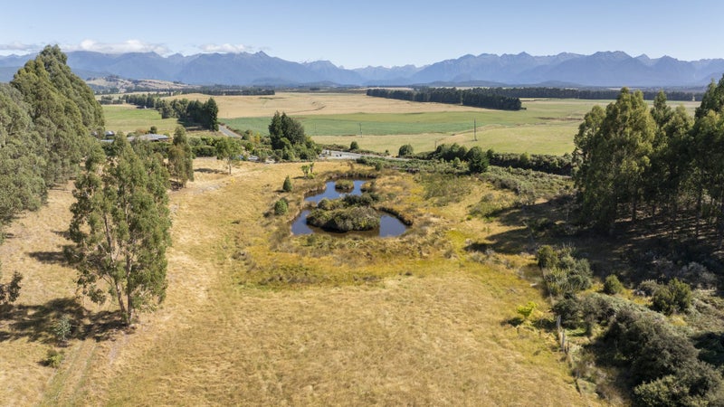 900 Hillside-Manapouri Road, MANAPOURI, Manapouri - Carousel 1