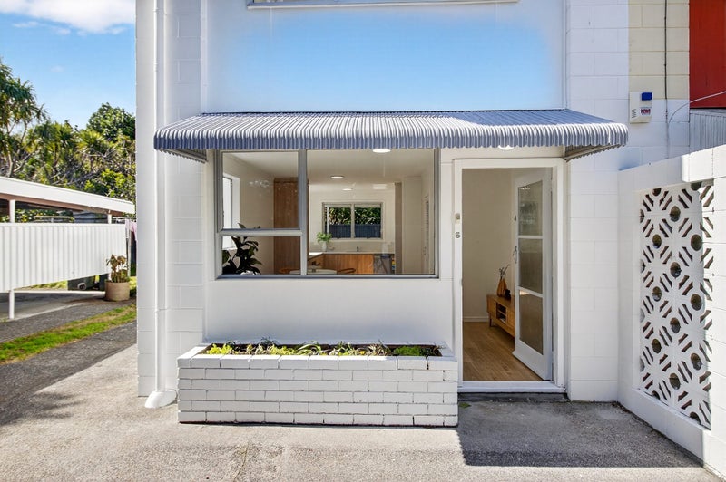 5/3 Grove Road, Sandringham, Auckland - Carousel 2