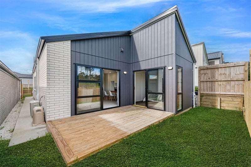 24 Biokovo Street, Massey, Auckland - Carousel 9