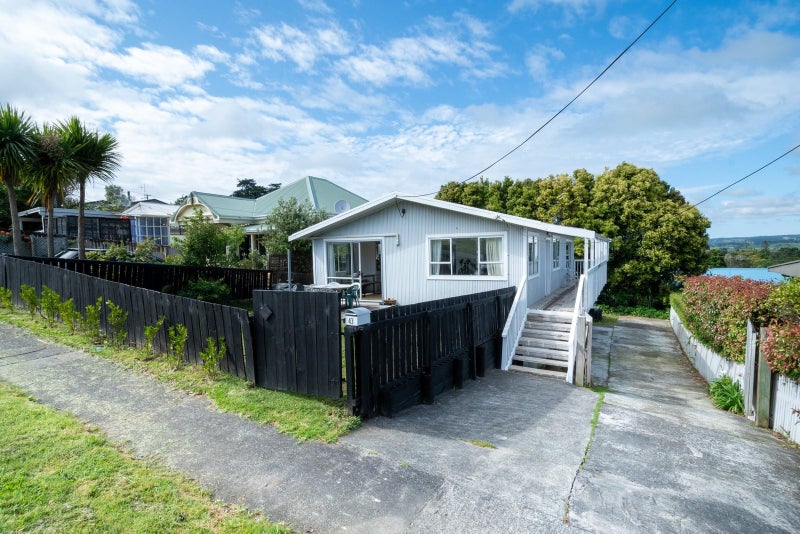 43 Karaka Street, Helensville, Helensville - Carousel 16