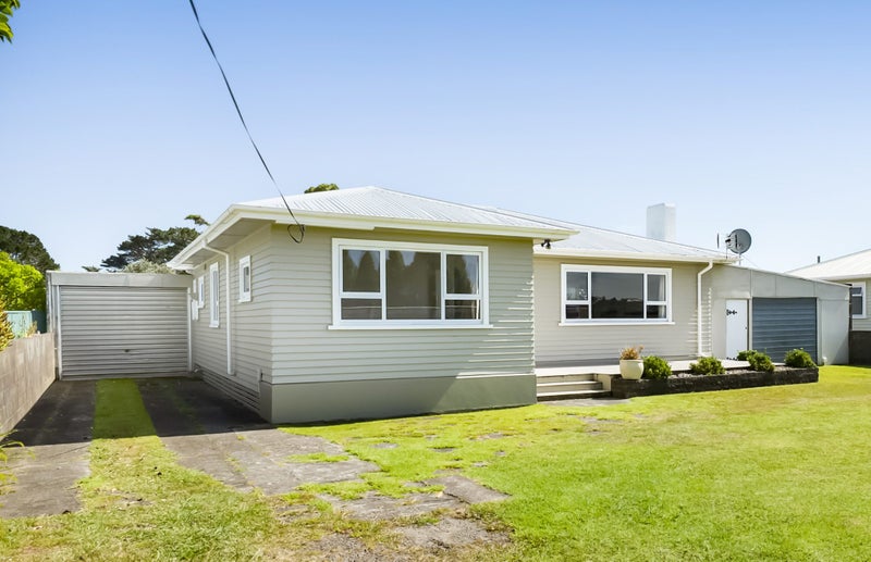 382 South Road, Omata, New Plymouth - Carousel 1