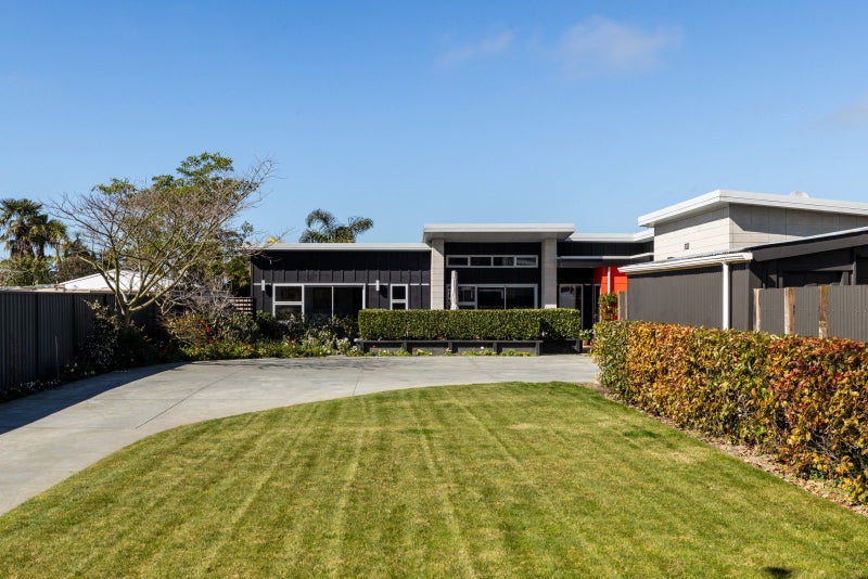 24A Ferry Road, Clive, Clive - Carousel 1