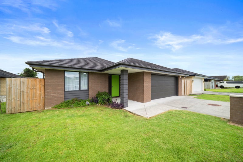 3 Captain Mitchell Drive, Opaheke, Papakura - Carousel 2