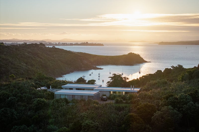 82 Delamore Drive, Oneroa, Waiheke Island, Auckland - Carousel 1
