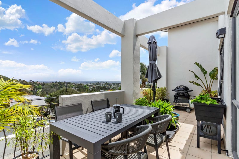 11/5 Monte Cassino Place, Birkdale, Auckland - Carousel 2