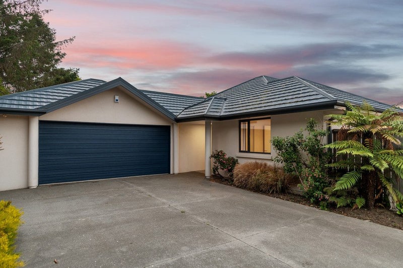 1 Castleview Lane, Heathcote Valley, Christchurch - Carousel 1