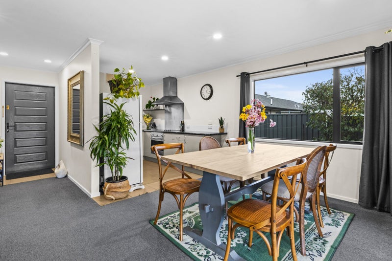 3 Chatham Mews, Flaxmere, Hastings - Carousel 2