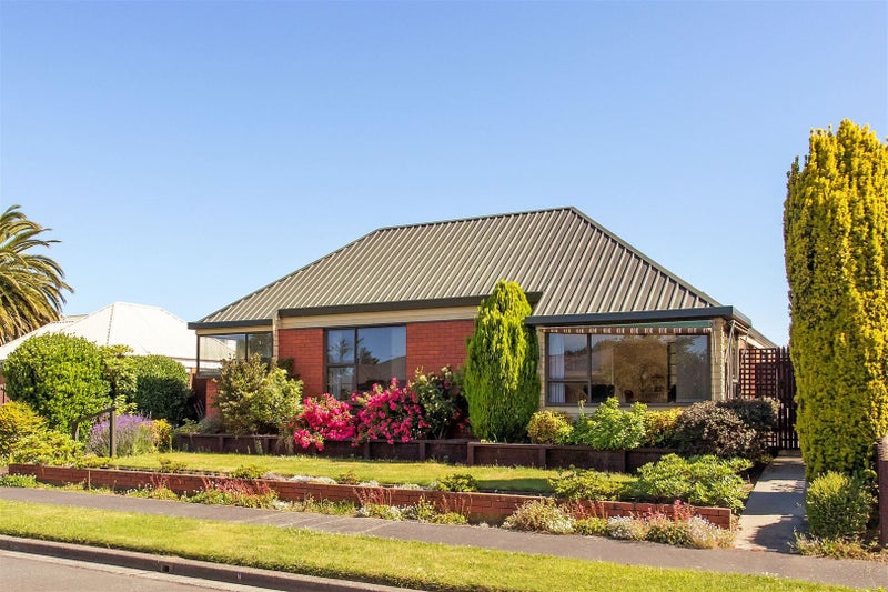 1/6 Gatonby Place, Avonhead, Christchurch - Carousel 1