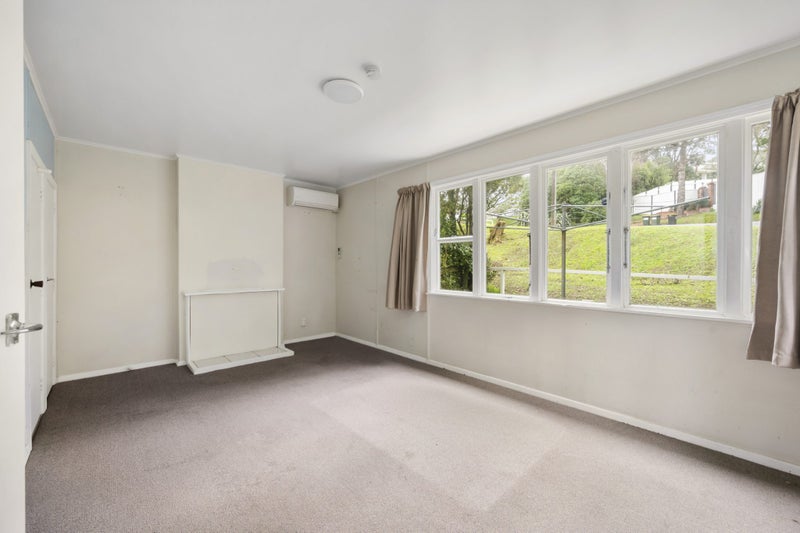 135 Onslow Road, Khandallah, Wellington - Carousel 2