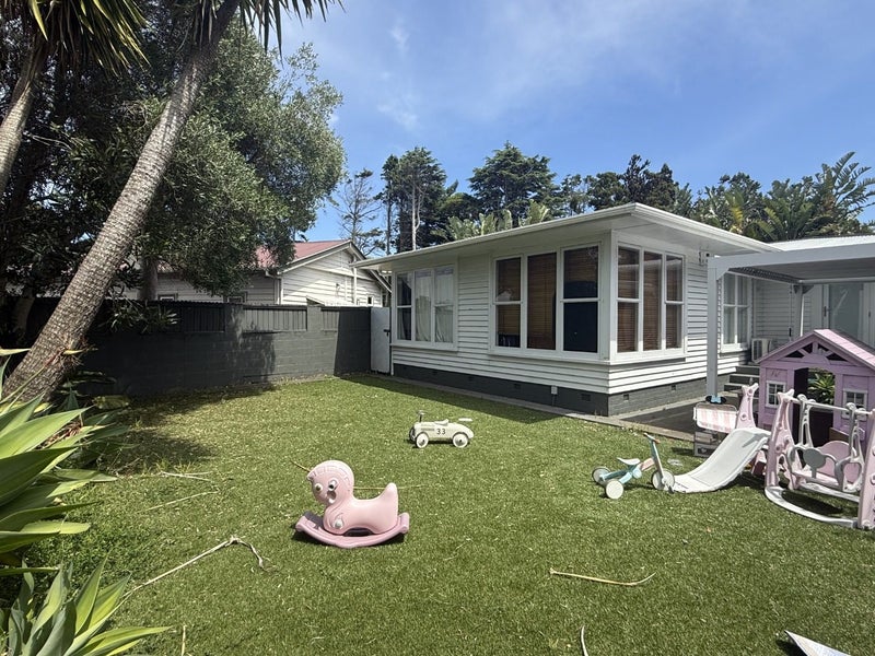 1B Michaels Avenue, Ellerslie, Auckland - Carousel 1