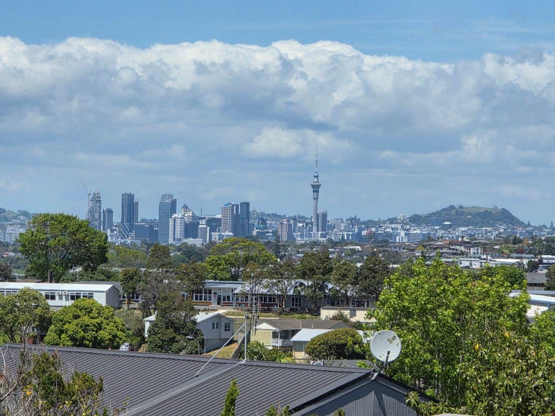 2/84 Totaravale Drive, Tōtara Vale, Auckland - Carousel 18