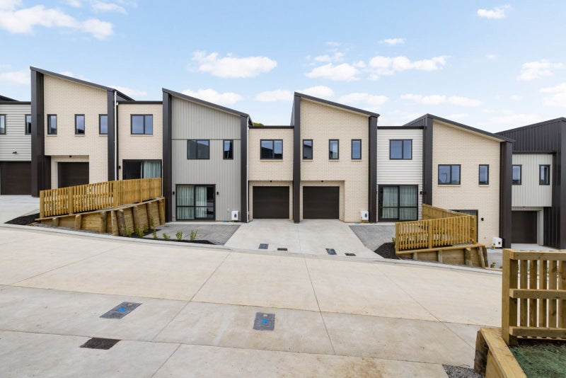 2 North Ridge Drive, Rototuna North, Hamilton - Carousel 1