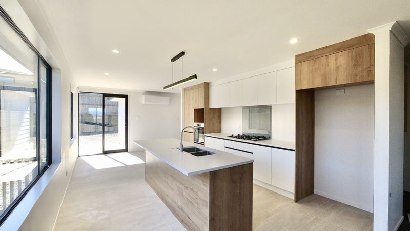 1/21 Tokerau Drive, Rototuna North, Hamilton - Carousel 1