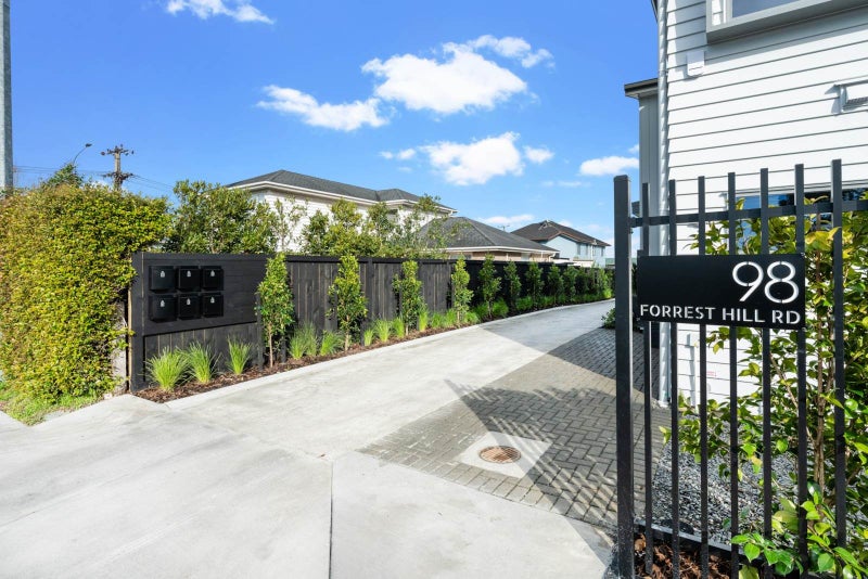 98C Forrest Hill Road, Forrest Hill, Auckland - Carousel 20