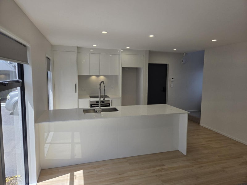 3/6 Auburn Avenue, Upper Riccarton, Christchurch - Carousel 2