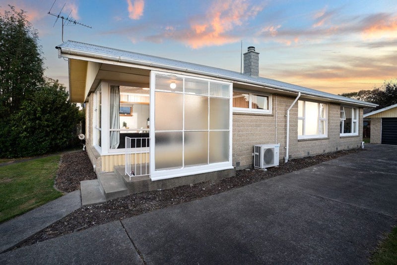 20 Kathleen Crescent, Hornby, Christchurch - Carousel 16