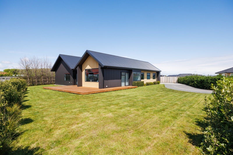 152 Pharazyn Street, Feilding, Feilding - Carousel 1