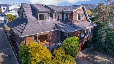 45A Simla Crescent, Khandallah, Wellington - Carousel 1